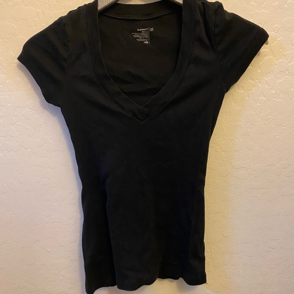 Old Navy Black Basic Tee $5